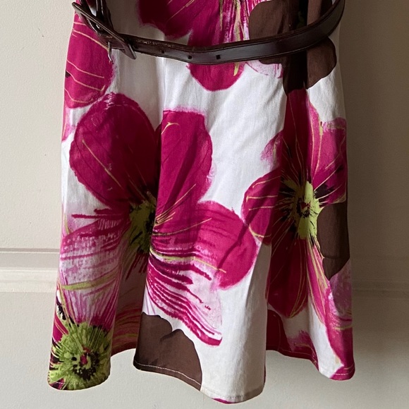 Dress - Picture 3 of 3